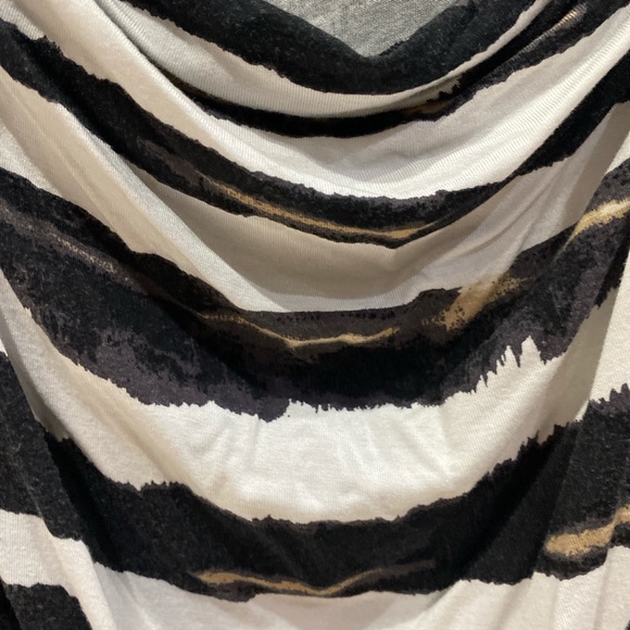 Dknyc tank top - Picture 4 of 4